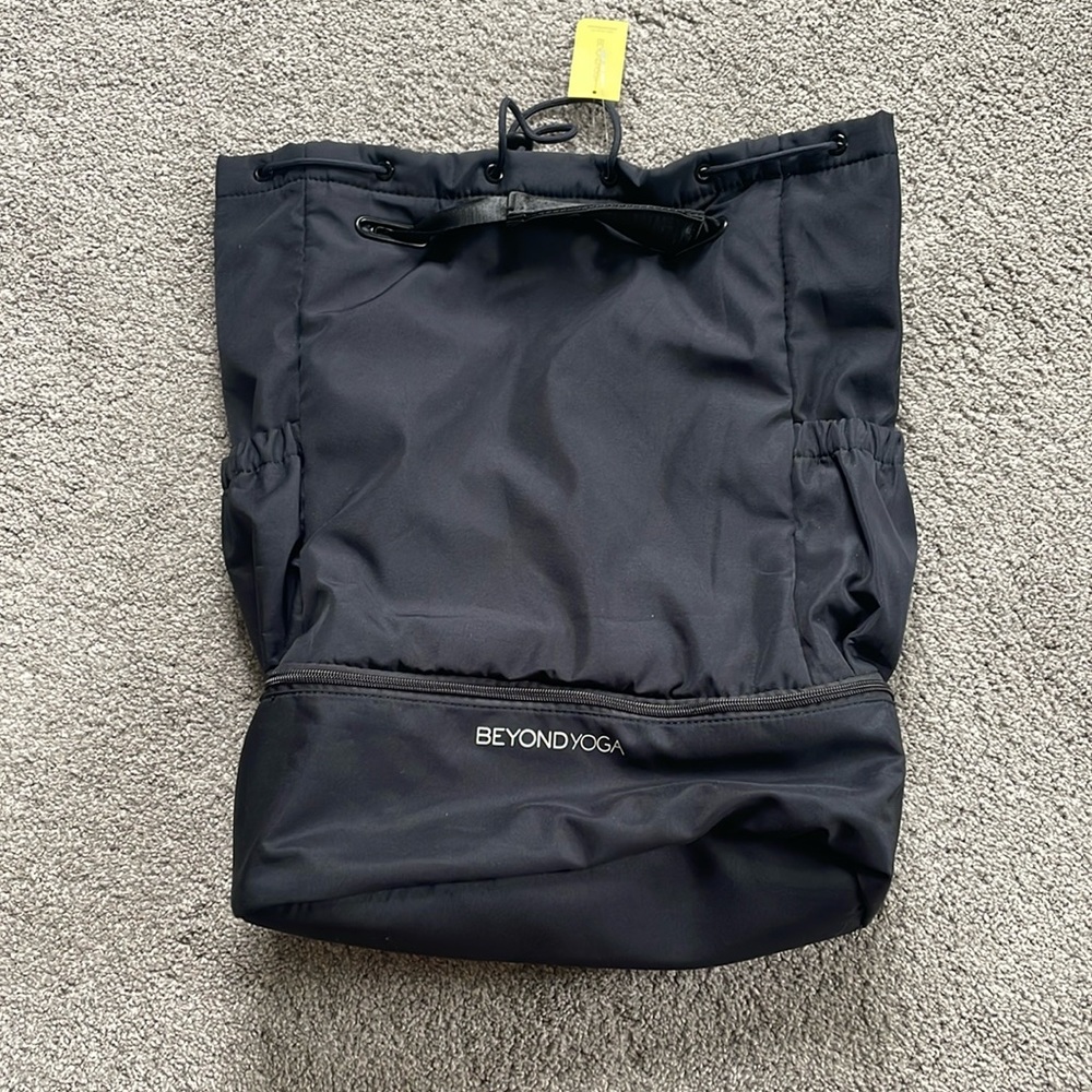 NWT Beyond Yoga backpack bag